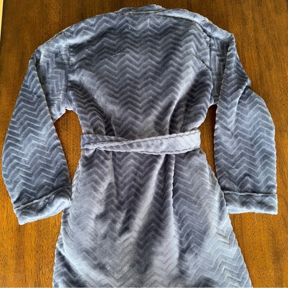 Alexander Del Rossa Gray Plush Fleece Bathrobe Hooded Knee Length Size M - Picture 6 of 6